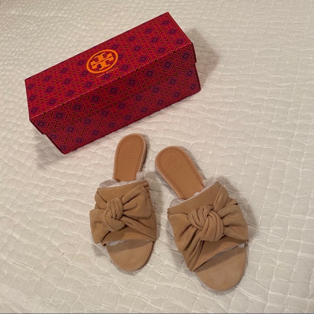 Tory Burch ANNABELLE Suede Open Toe Bow Slide Sandals.